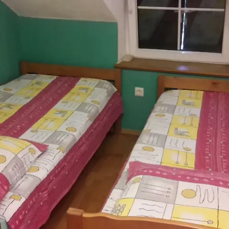 Сasa de vacaciones Cukarin Vacation House *